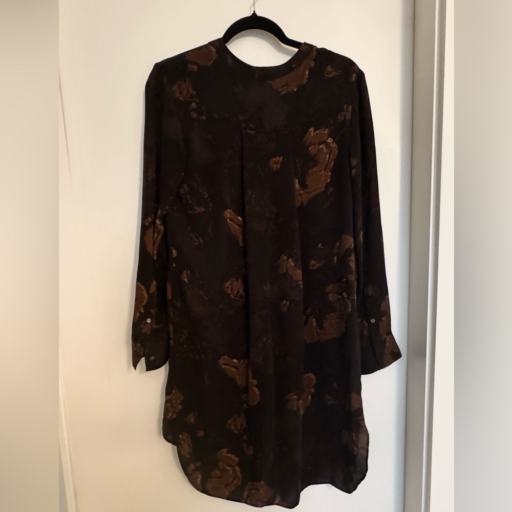 Aritzia | Woman’s Wilfred 100% Silk Bossut Dress | Floral | Long sleeved | US - Picture 4 of 8